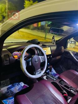 نيسان نافارا